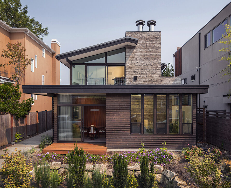 Monday, August 13, 2018.   NWLiving Mid-Century.     Ainslie-Davis built a home for Allison and her family that's a "do-over" of the midcenutry-modern home their dad built in 1964, just a couple blocks away.   exterior 206655